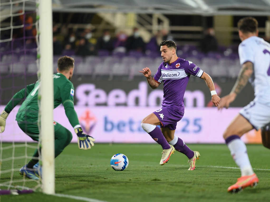 年执掌利物 年执掌利物